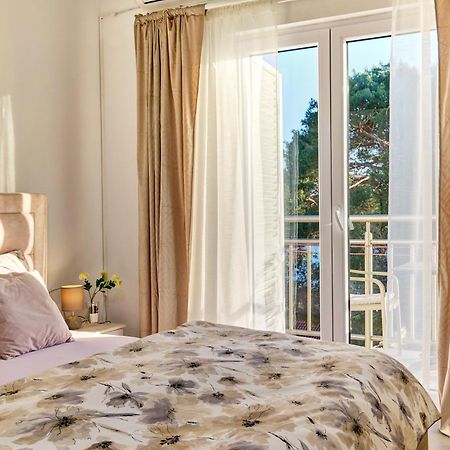 Calma Sea View Rooms Mali Lošinj Exterior foto