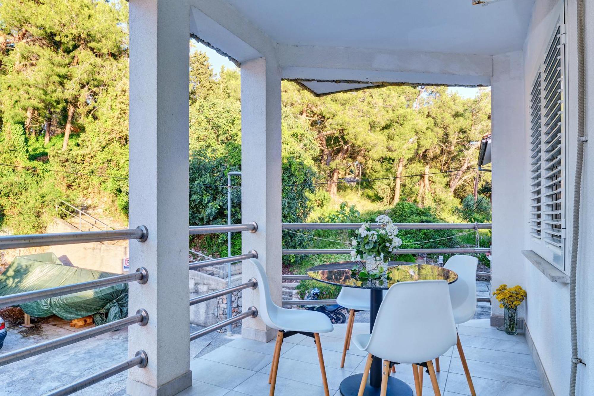 Calma Sea View Rooms Mali Lošinj Exterior foto